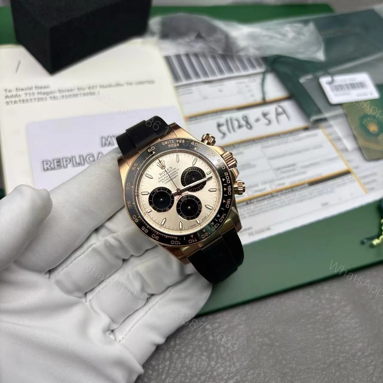 View 2 of Replica Rolex Cosmograph Daytona Everose gold 116515LN