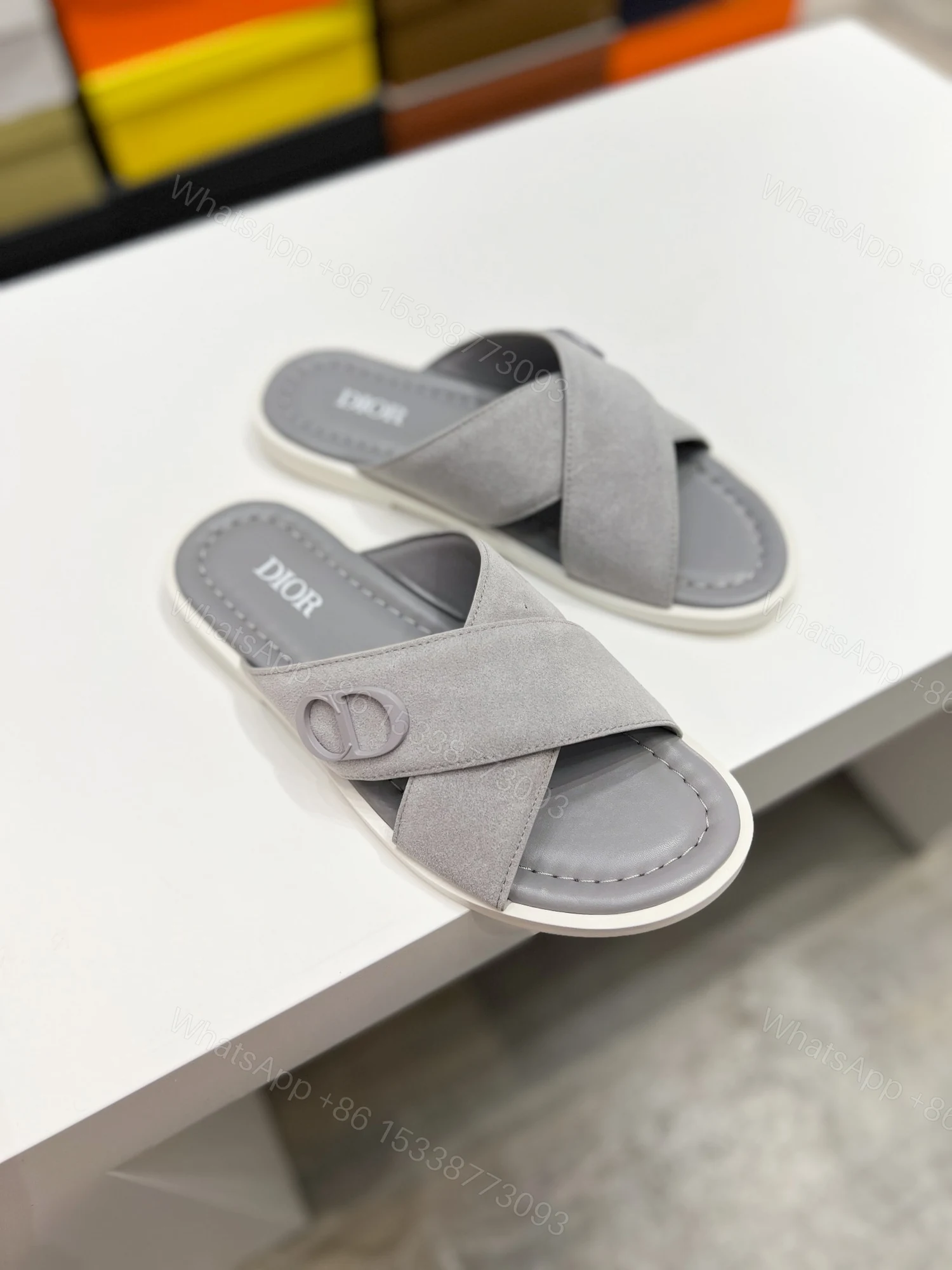 DIOR 高仿 男款CD交叉帶拖鞋 灰色優雅涼拖 — view 1