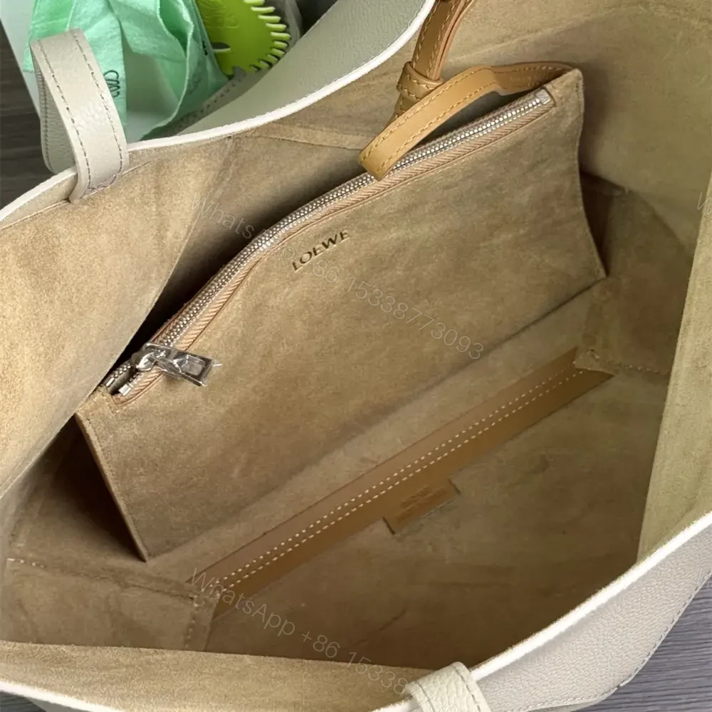 View 12 of 高仿Loewe*Fold系列5541幾何Tote包陶土色中號免檢版