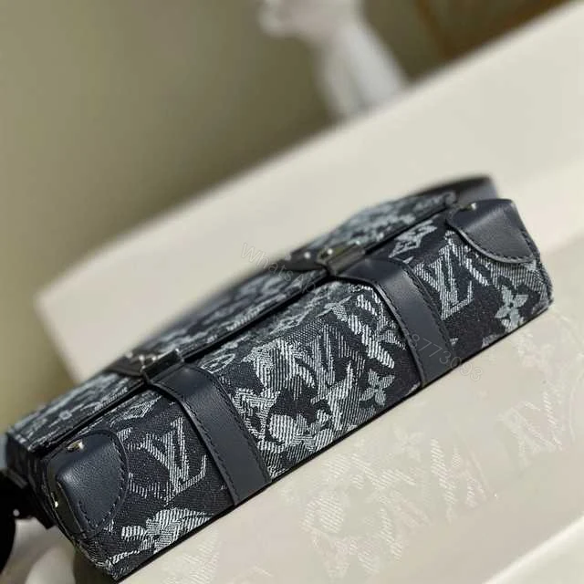 View 5 of LOUIS VUITTON TRUNK MESSENGER MONOGRAM CANVAS M57282