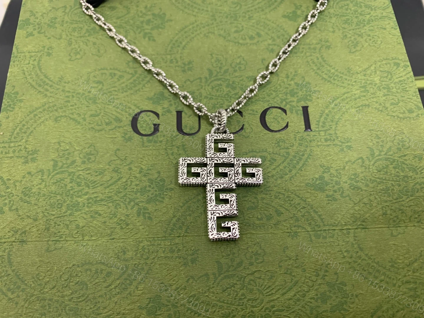 View 4 of EN – Lux Gucci Necklaces 020