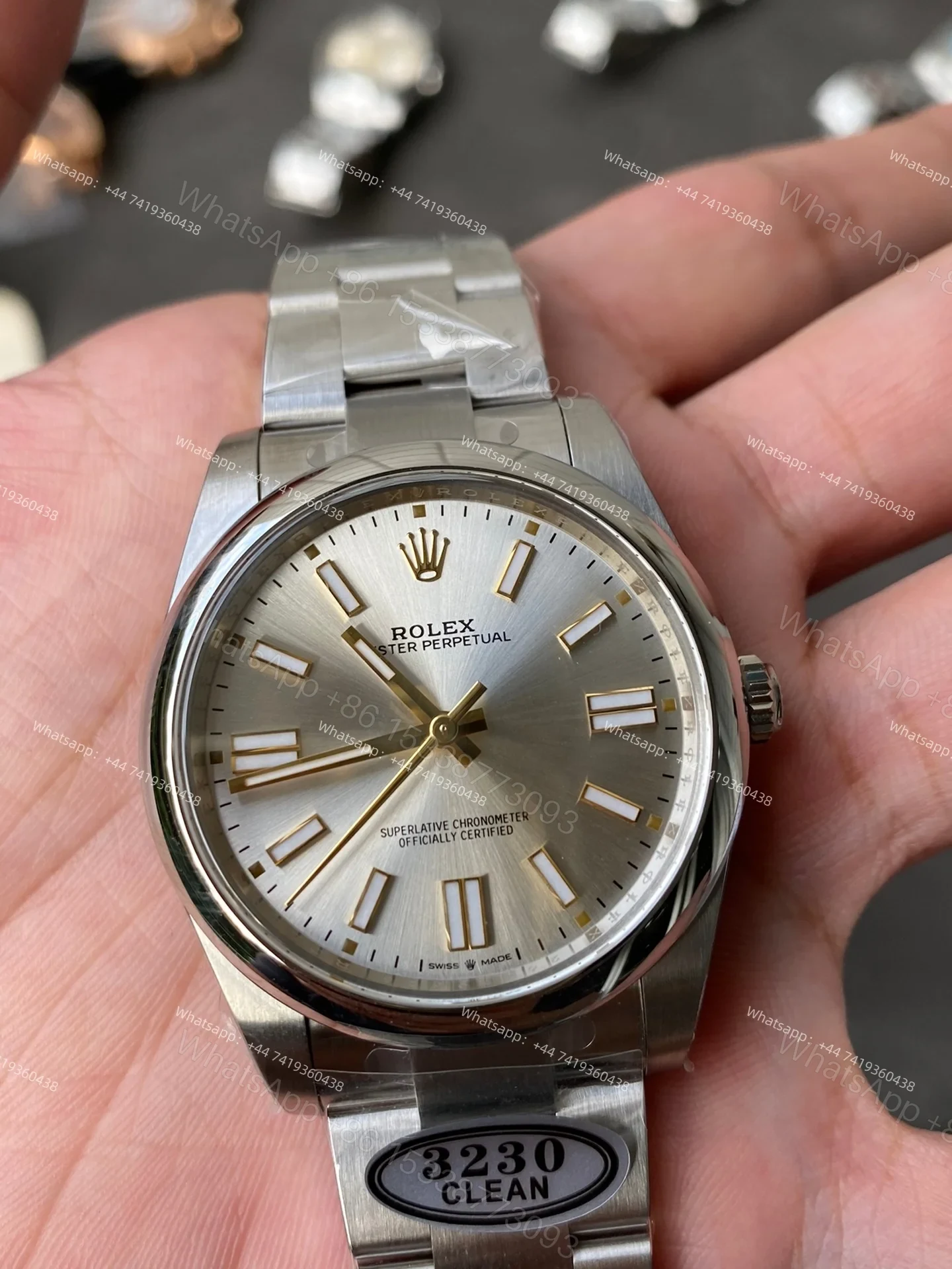 View 5 of Rolex Super Clone Oyster Perpetual M124300-0001 Silver Dial 41MM 3230 Movement