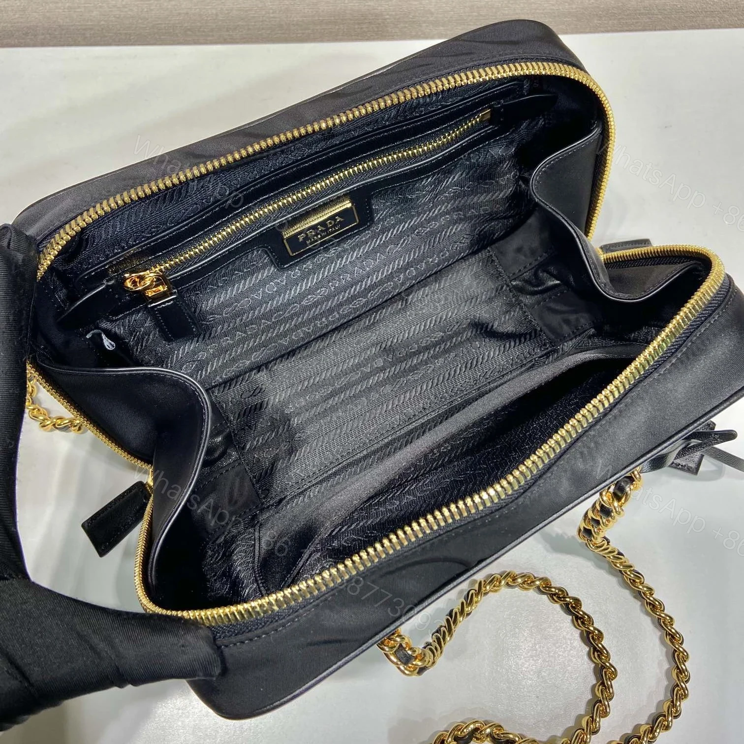View 8 of 高仿Prada*ReEdition系列單肩包1BB121A小號免檢版