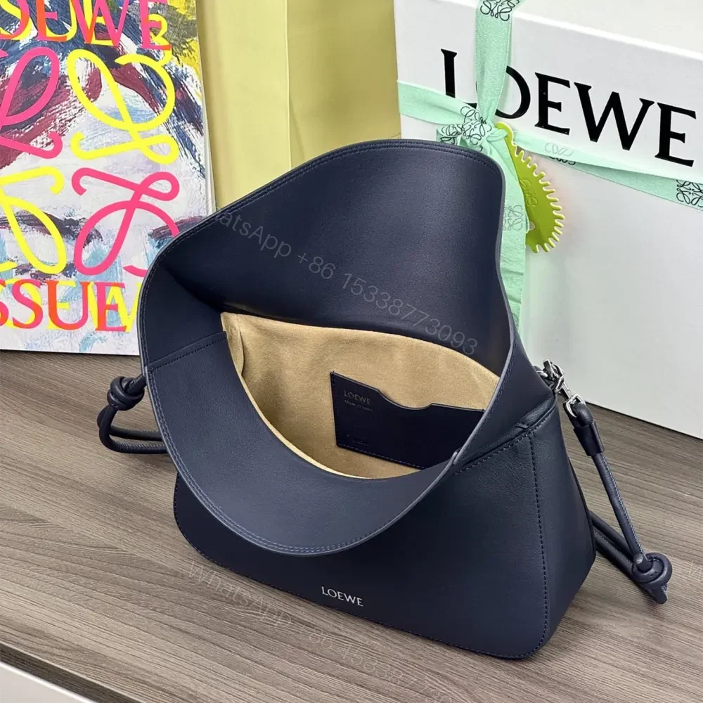 View 7 of 高仿Loewe*Ola系列5544小牛皮腋下包深藍色中號免檢版