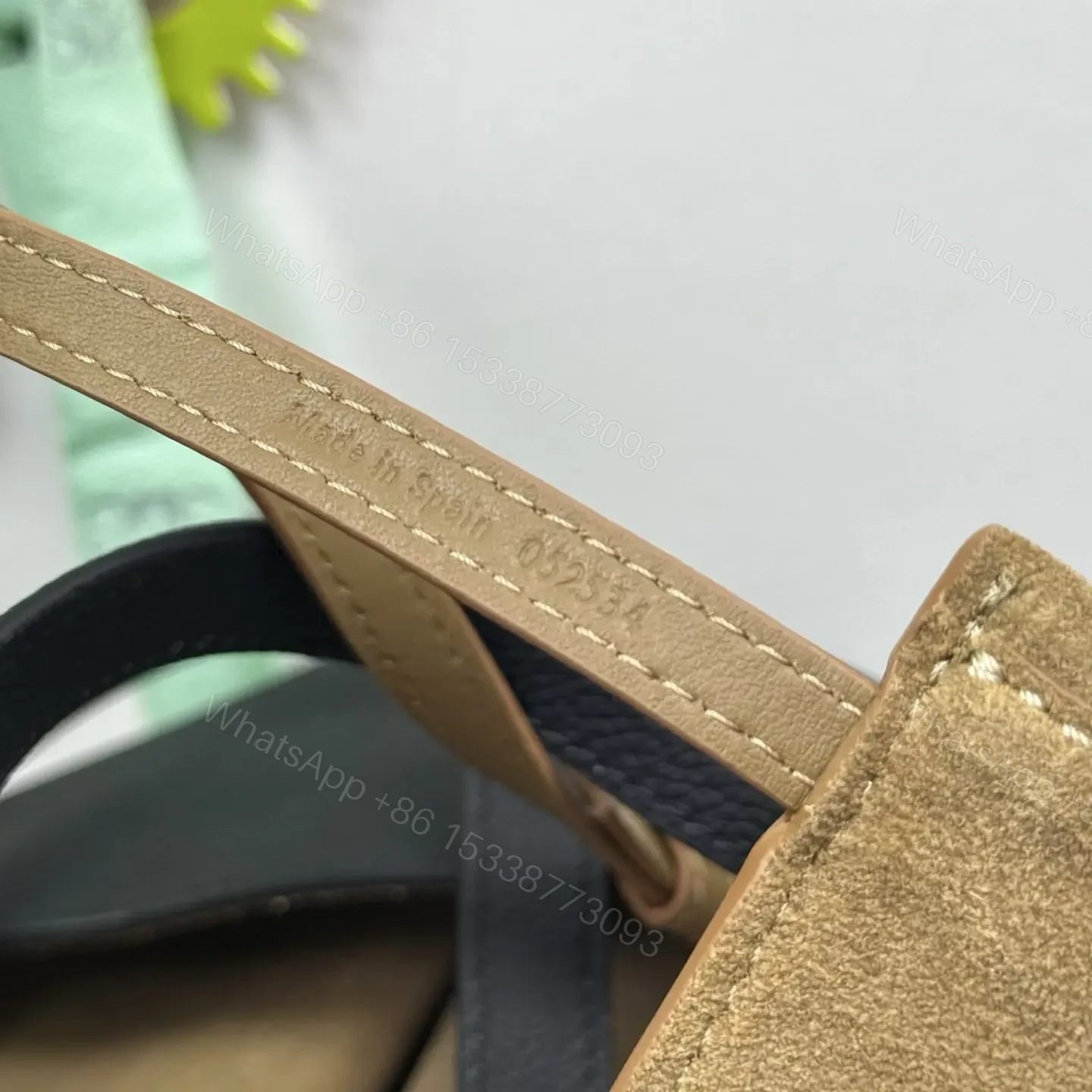 View 14 of 高仿Loewe*Fold系列1100幾何Tote包黑色中號免檢版