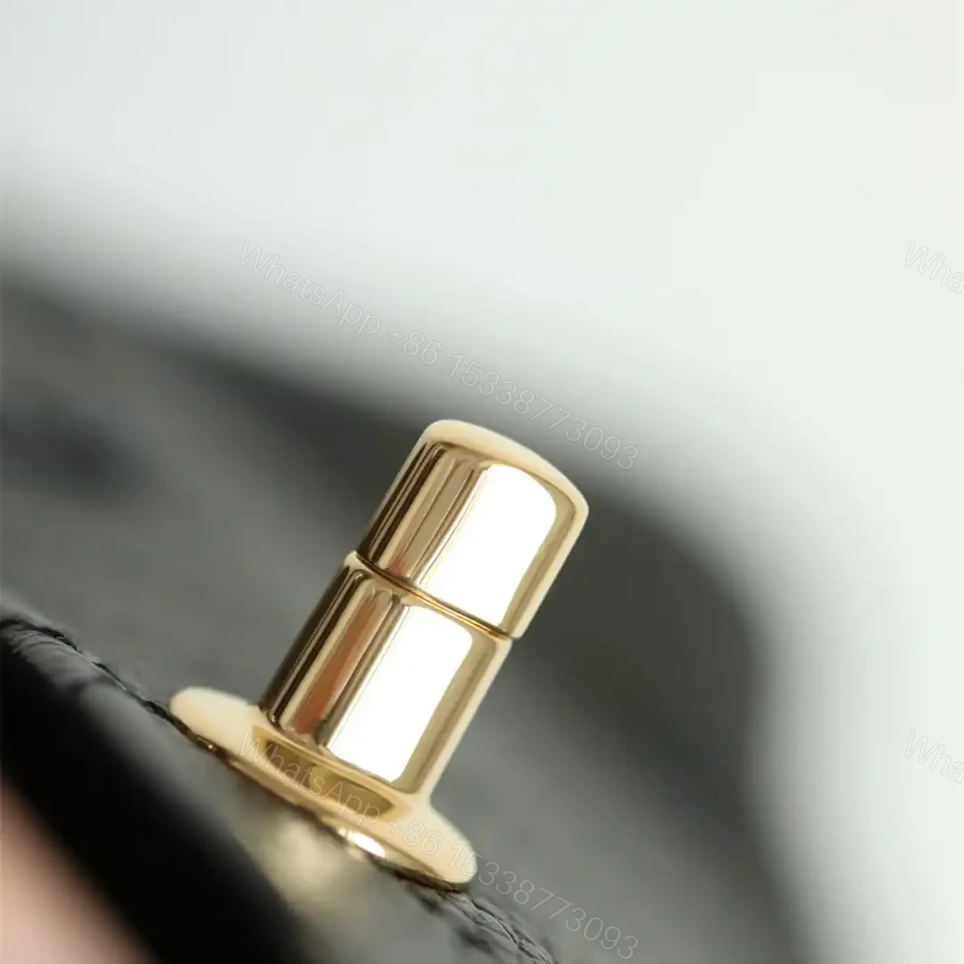 View 8 of 高仿Chanel*26S系列AS6288粒面小牛皮單肩包黑色免檢版
