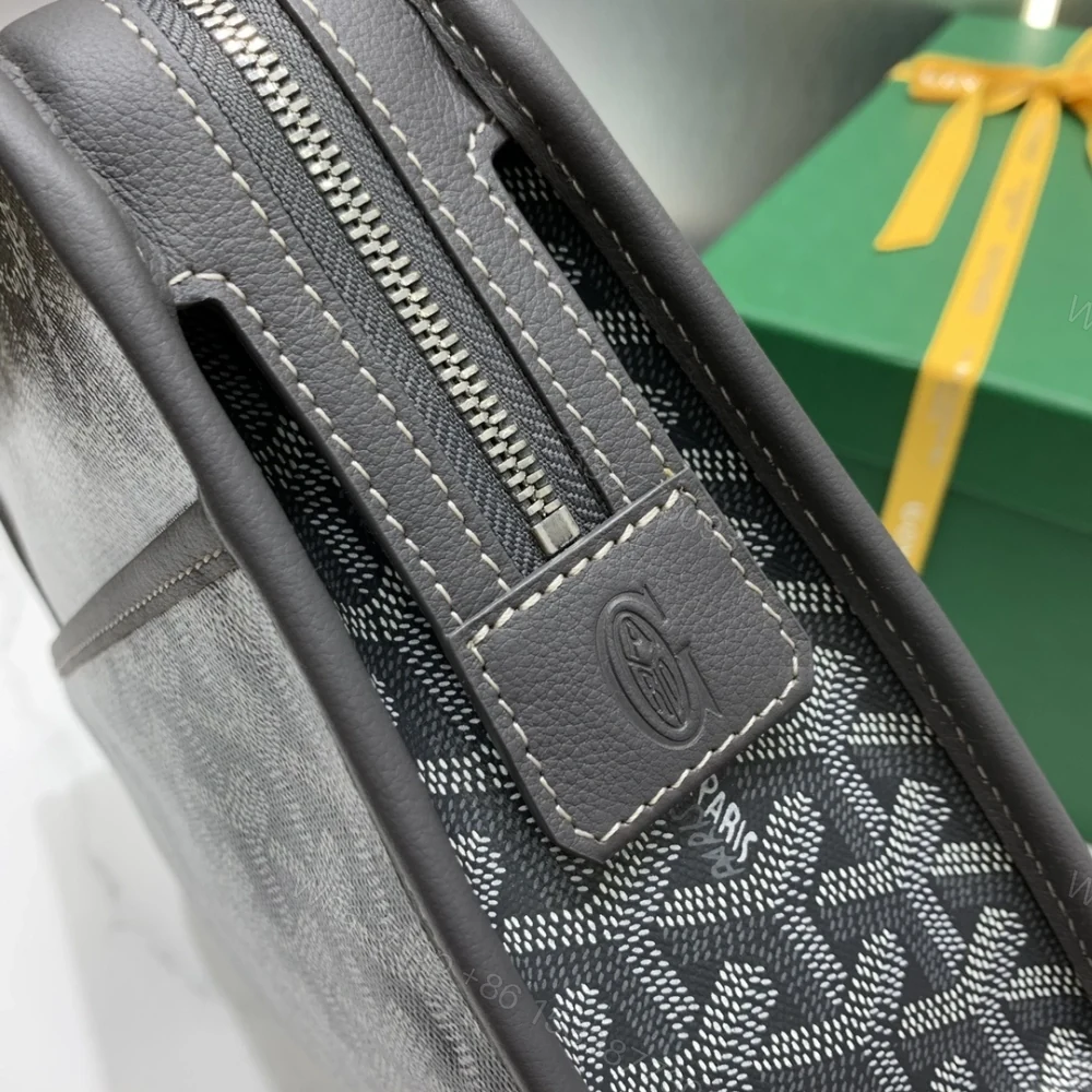 View 3 of 高仿Goyard*JOUVEN4多功能洗漱手拿包灰色小號免檢版