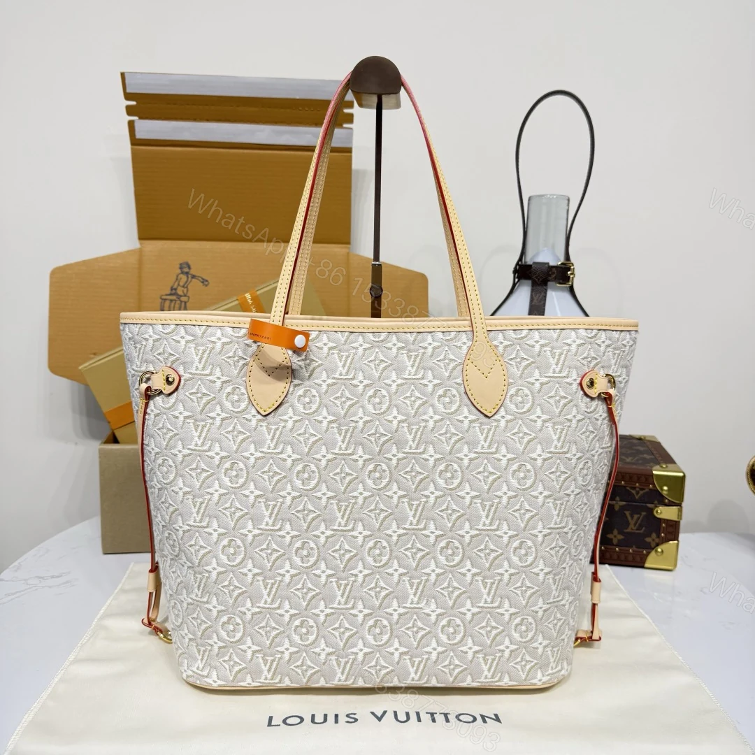 Louis Vuitton Neverfull MM Pre-Fall 2026 collection — view 1