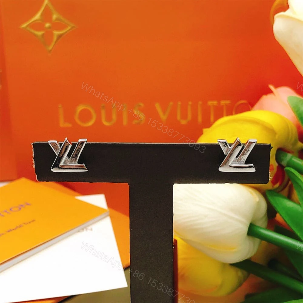 View 7 of LV GO-14 EARRINGS