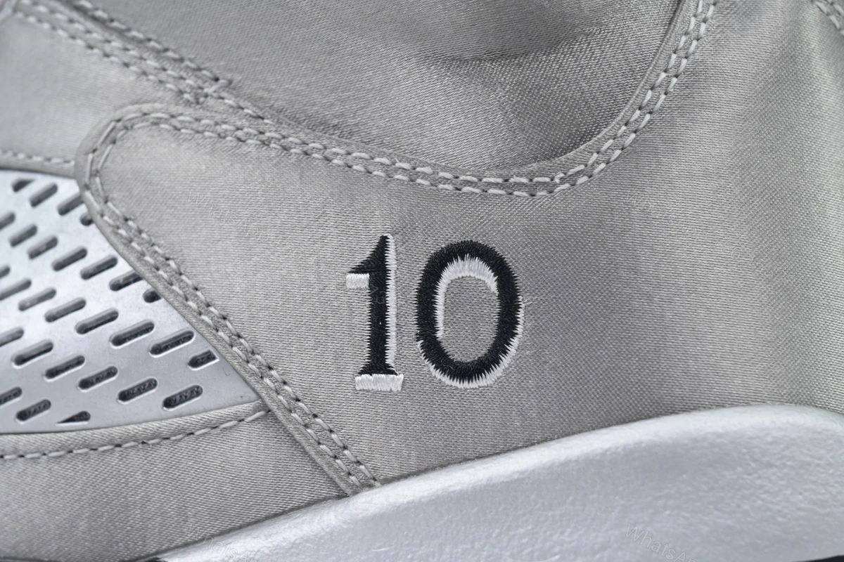 View 4 of Air Jordan 5 Retro 'Wings' IO2038-001