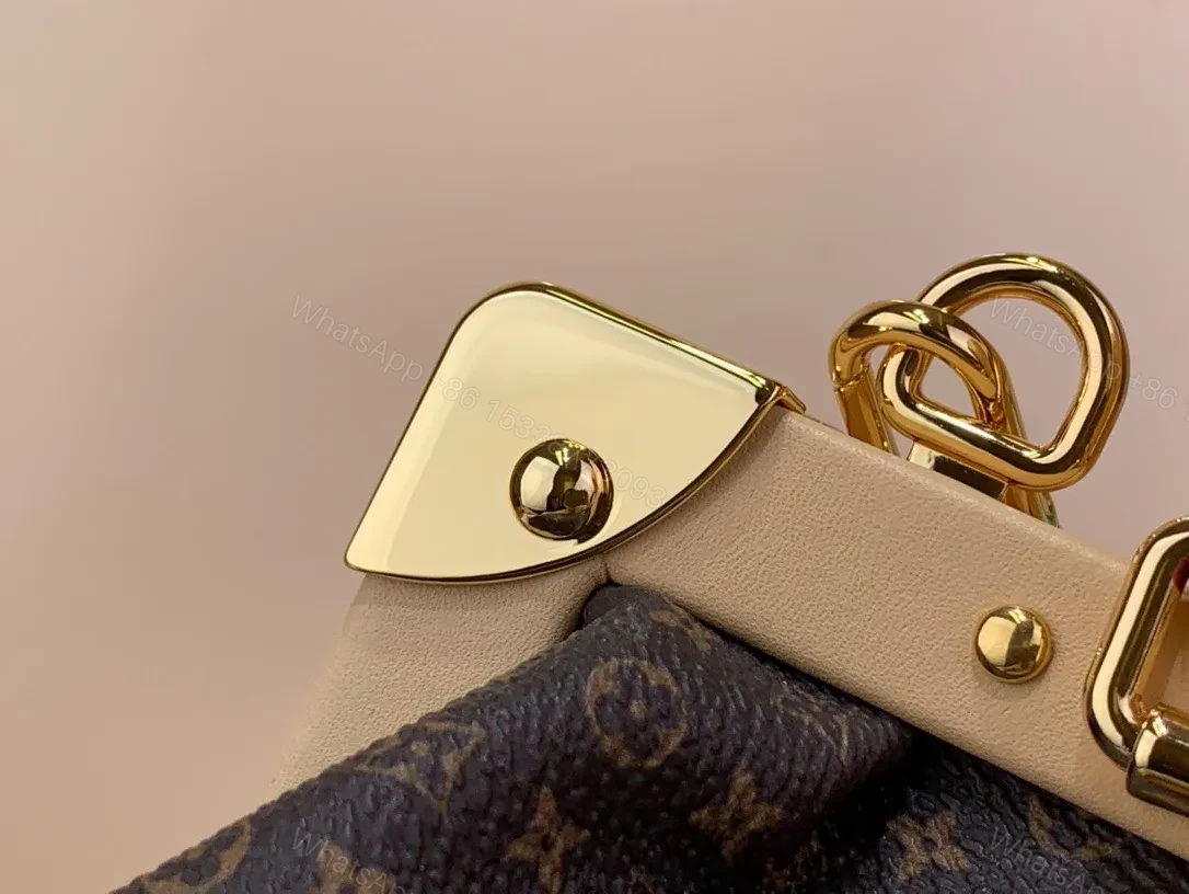 View 4 of Louis Vuitton LV Clucth Tisitt Like Auth Lock Handbags 28x14cm