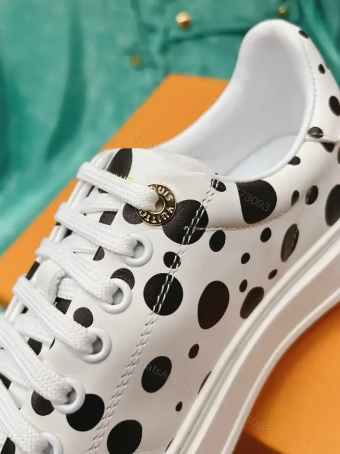 View 4 of LV TIME OUT SNEAKER – LSVM042