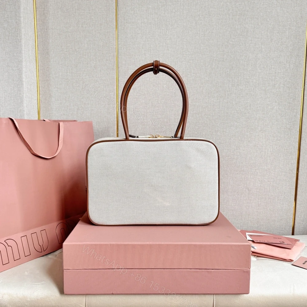 View 2 of 高仿miumiu*5BB17長肩帶公文包白色免檢版