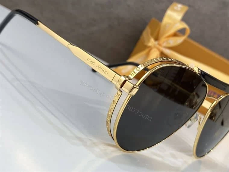 View 3 of LV SUNGLASSES – GLVT28