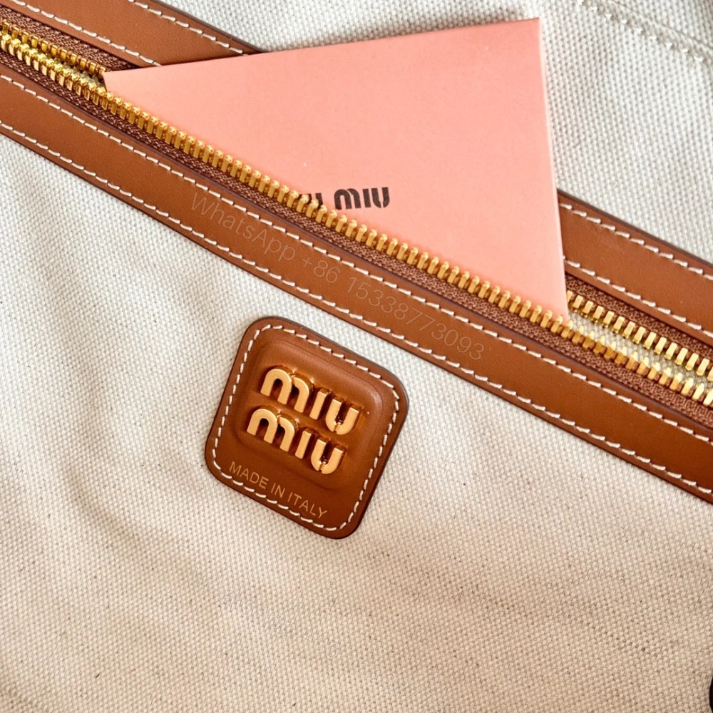 View 12 of 高仿miumiu*5BB17長肩帶公文包白色免檢版