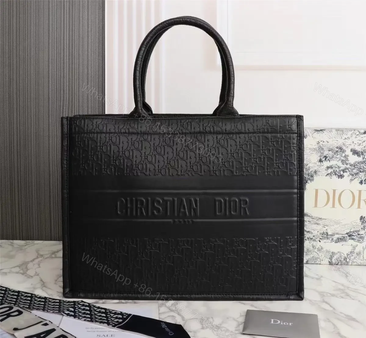 DIOR — view 1