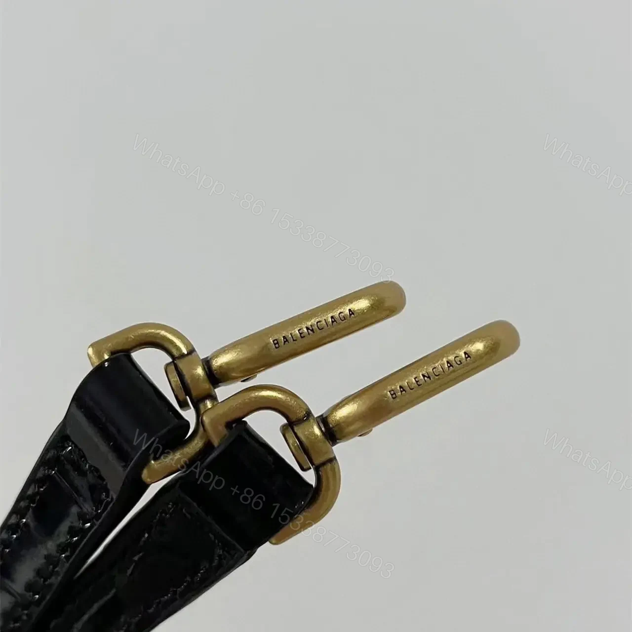 View 13 of 高仿BalenciagaHourglass系列鱷魚皮沙漏包XS