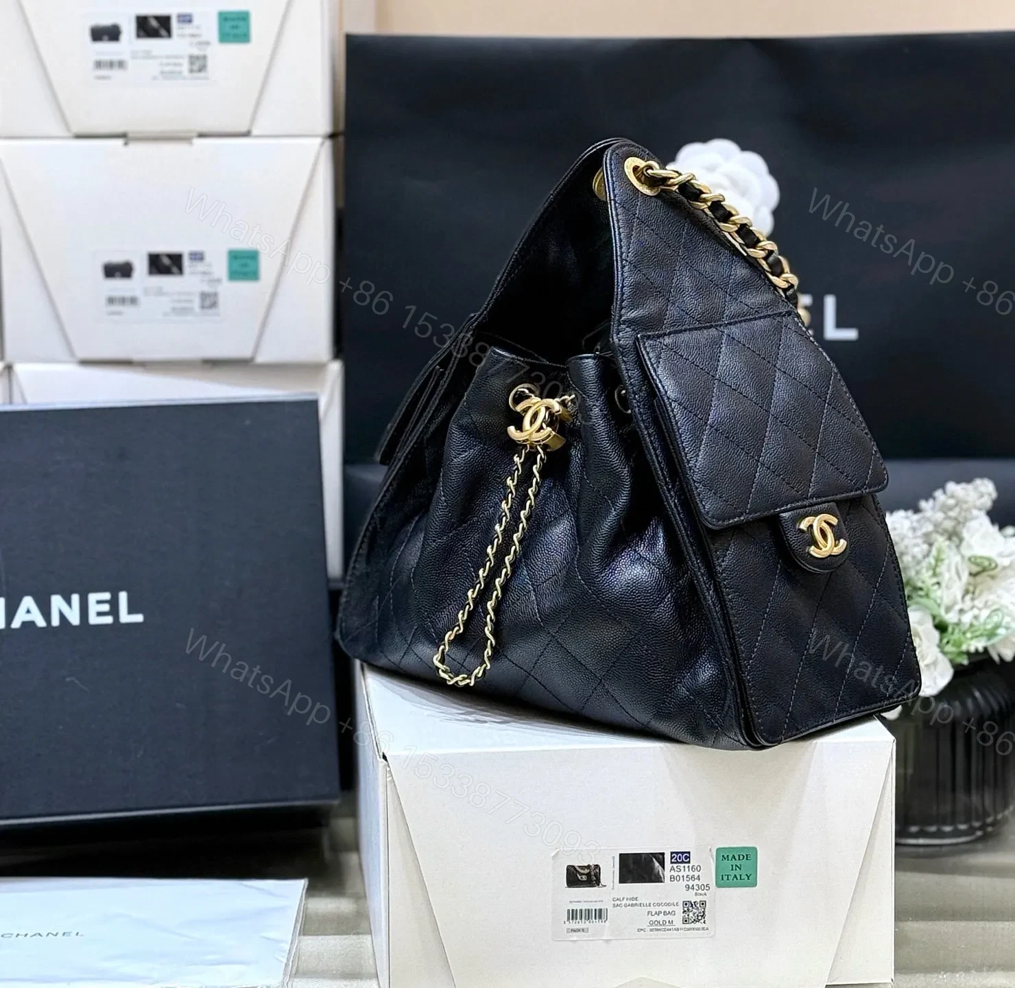 View 3 of CHANEL 25 HANDBAG IN BLACK 30 GRAINED CALFSKIN GOLD HARDWARE