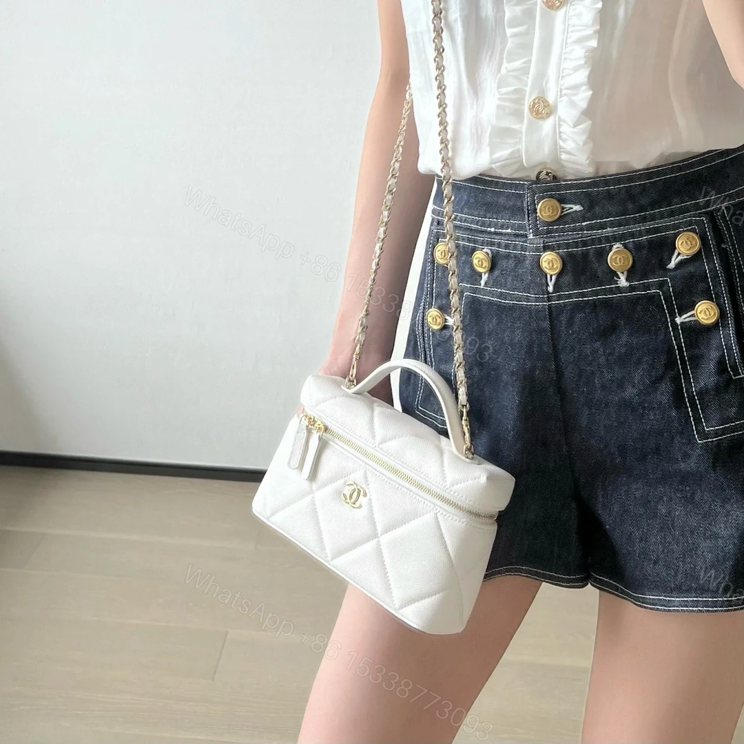 View 17 of 高仿Chanel*25K系列AP4936小牛皮盒子包白色免檢版