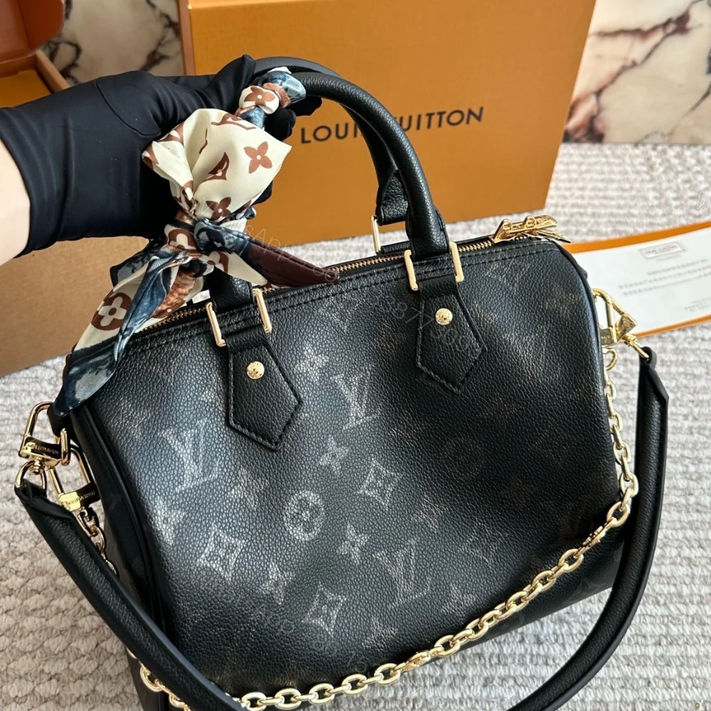 View 2 of Louis Vuitton Speedy Bandoulière 25 Black 25Cm M26486
