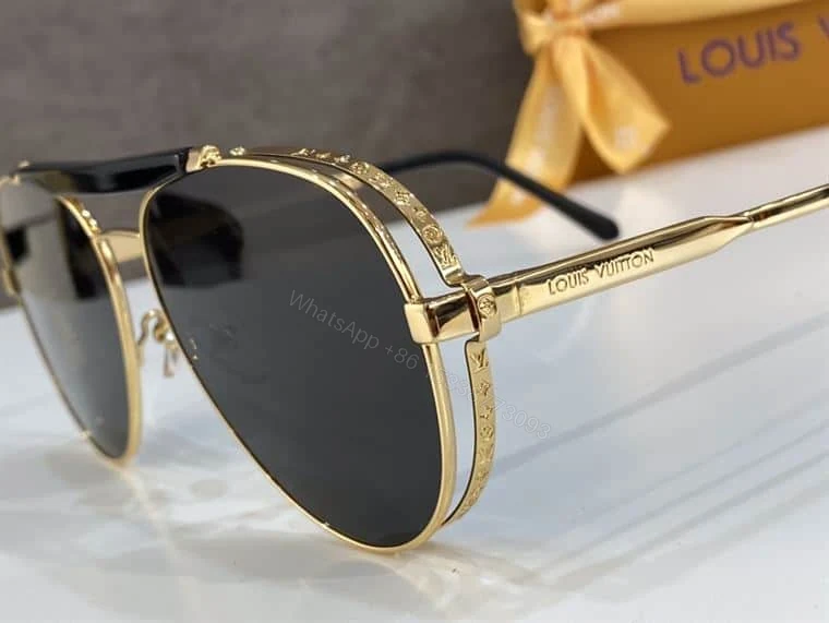 View 2 of LV SUNGLASSES – GLVT28