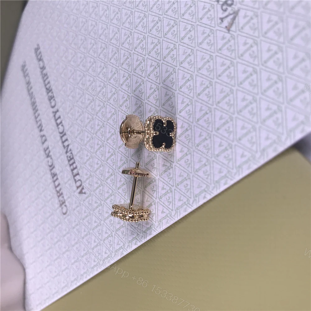 View 2 of VCA Sweet Alhambra Earstuds Onyx VCARA44900