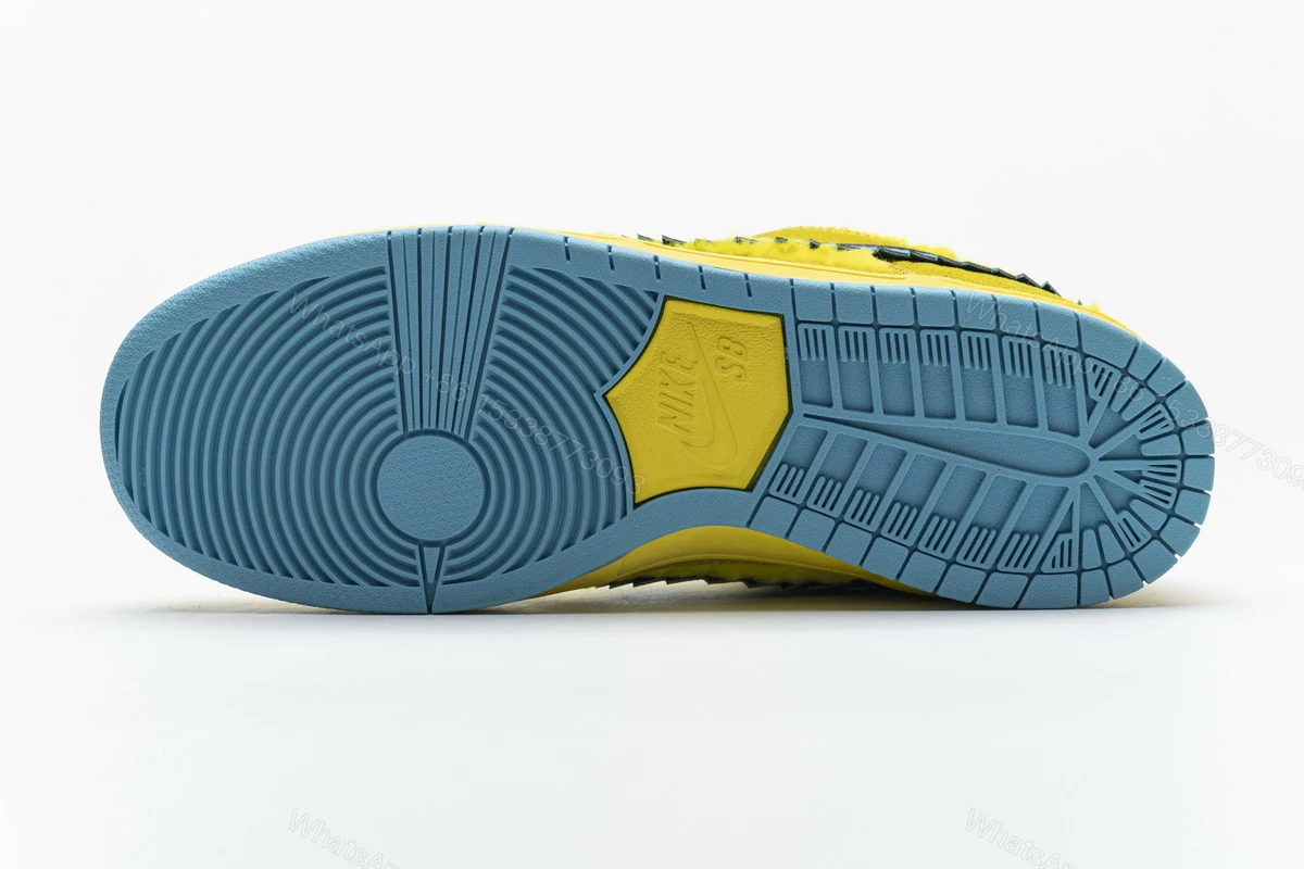 View 5 of Grateful Dead x Nike SB Dunk Low “ Yellow Bear” CJ5378-700