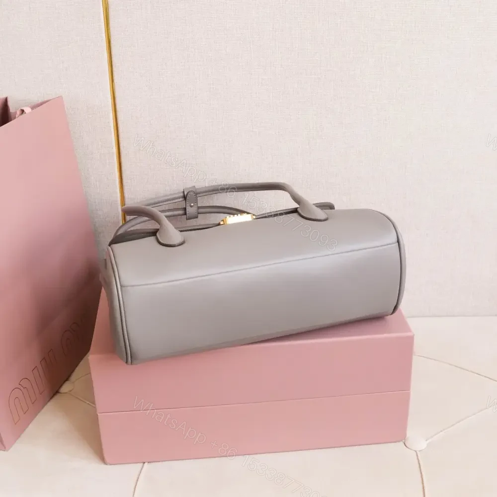 View 5 of 高仿miumiu*5BD265手提單肩包灰色免檢版