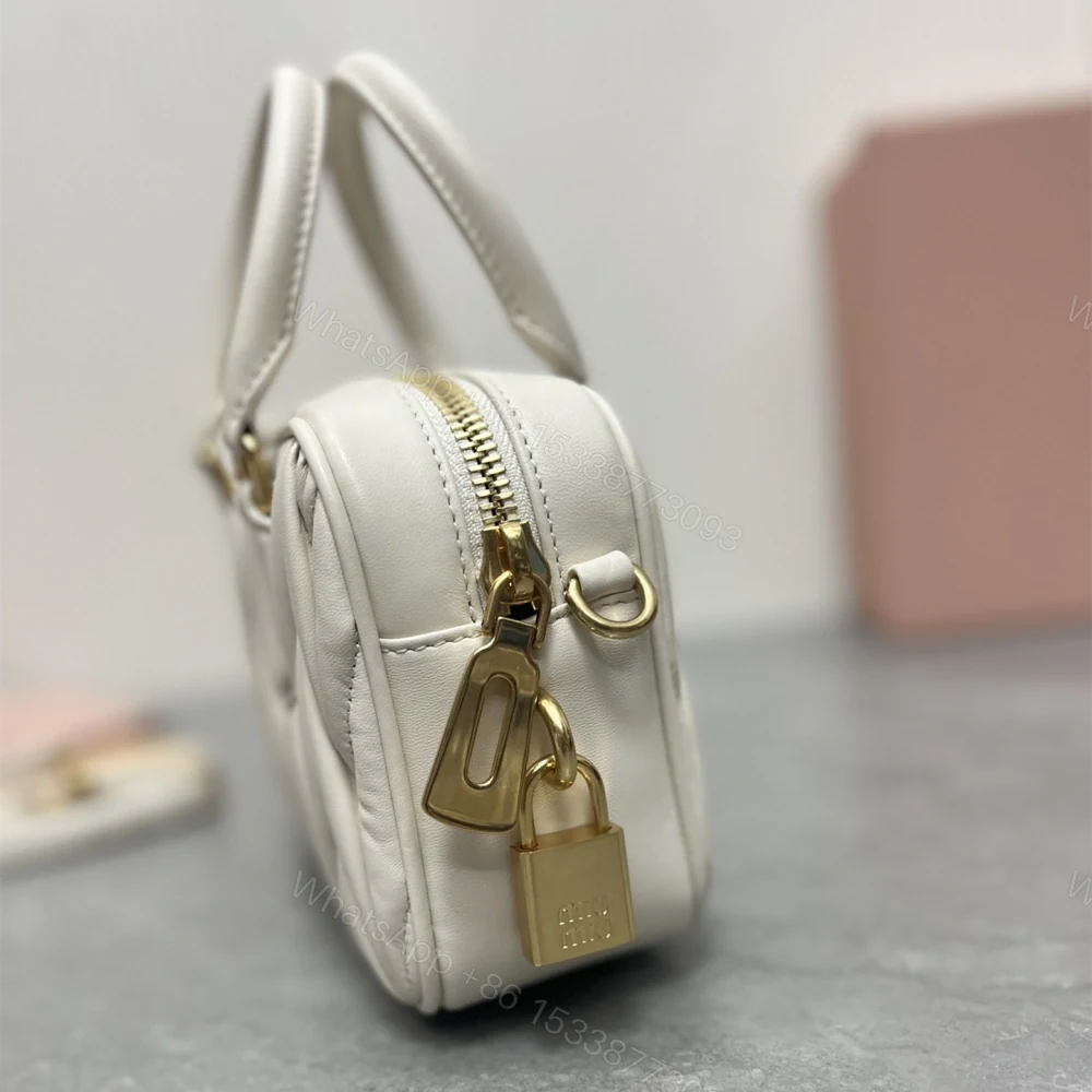 View 6 of 高仿miumiu繆繆TooPretty系列5BB123保齡球手袋白色