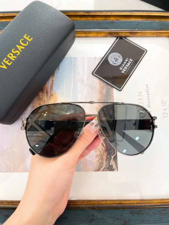 Versace-Inspired Gradient Sunglasses: All-Day Comfort & Style — view 1
