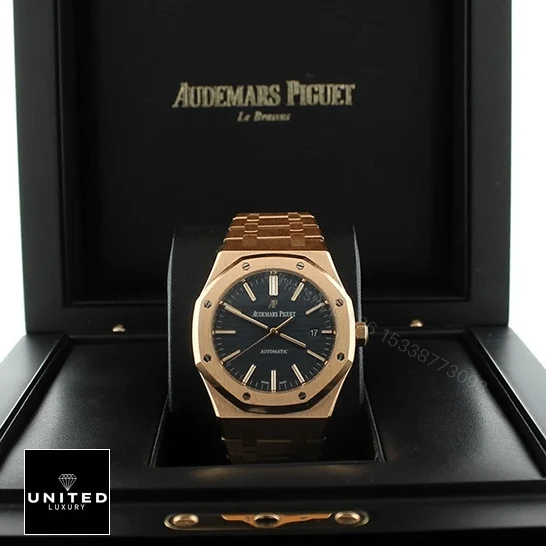 View 5 of Audemars Piguet Royal Oak 15400OR.OO.1220OR.03 Replica