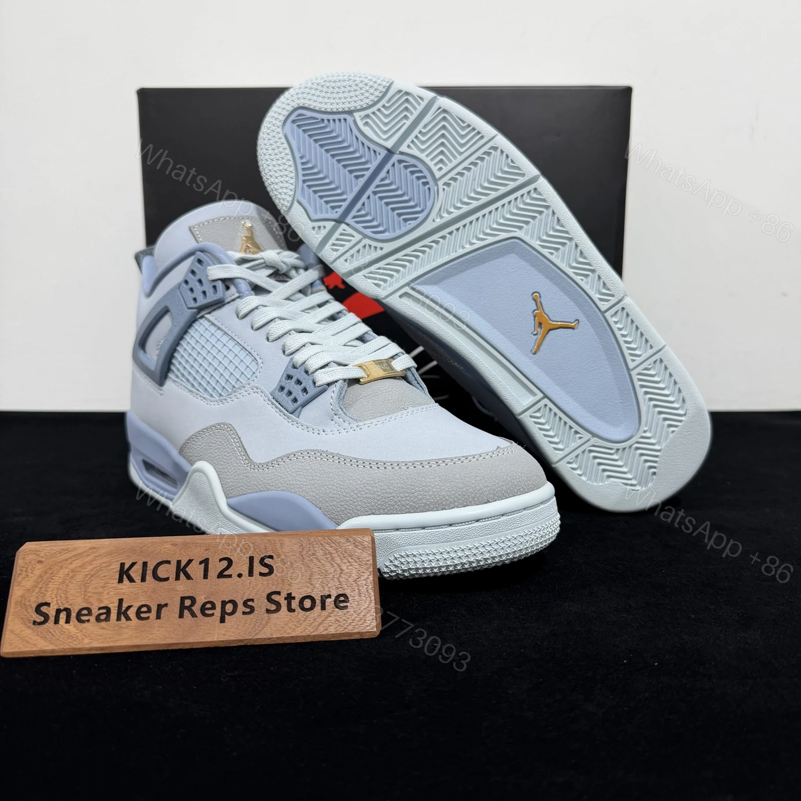 View 3 of Air Jordan 4 UNC Tar Heels PE Player Exclusive Reps