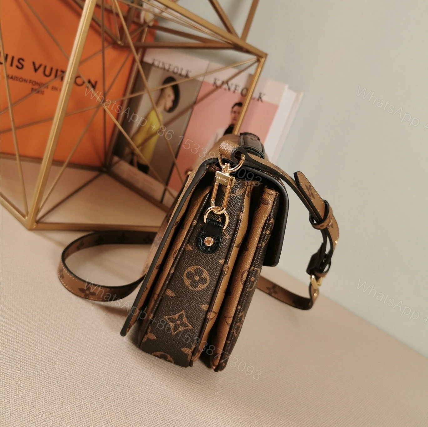View 3 of Louis Vuitton Metis