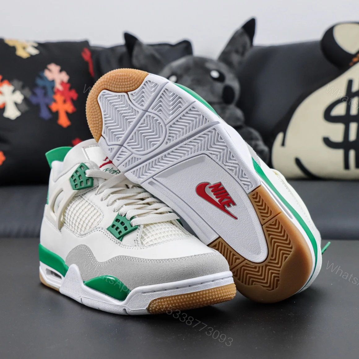 View 3 of Nike SB x Air jordan 4 Retro “Pine Green” Reps