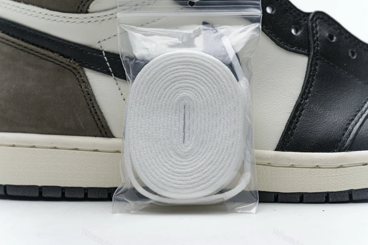 View 5 of Air Jordan 1 Retro High Dark Mocha 555088-105(Top Quality)