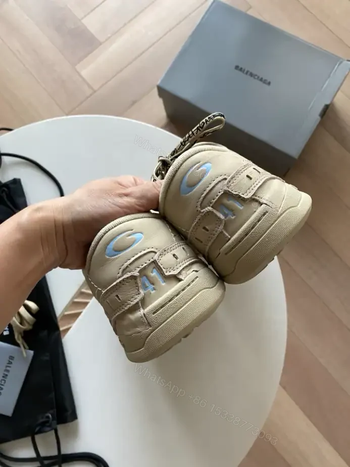 View 5 of MEN’S HAMPTONS MEDIUM WORN-OUT SNEAKER IN OFF WHITE – BB280