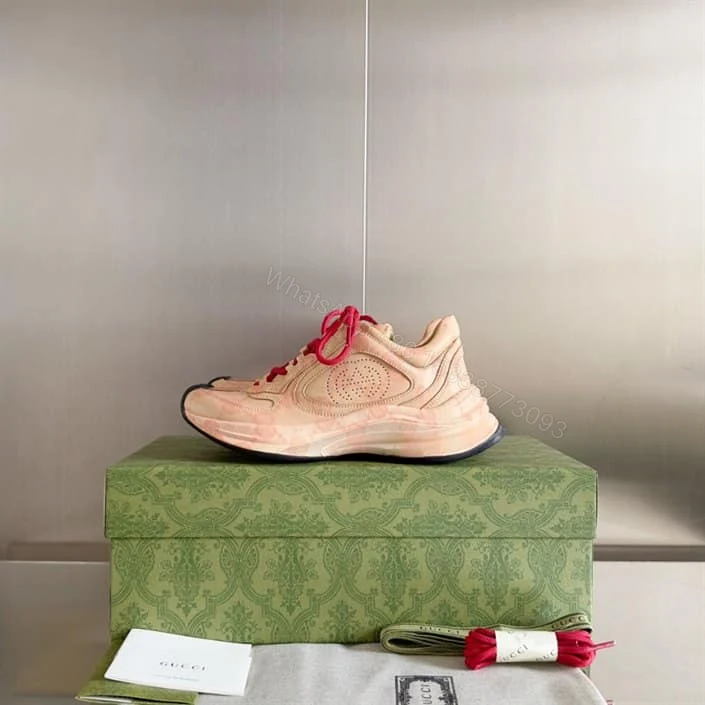 View 2 of MEN’S GUCCI RUN SNEAKER – GC144