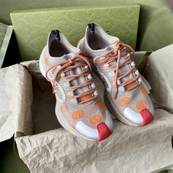 View 2 of Men’s Gucci Run sneaker – GC122