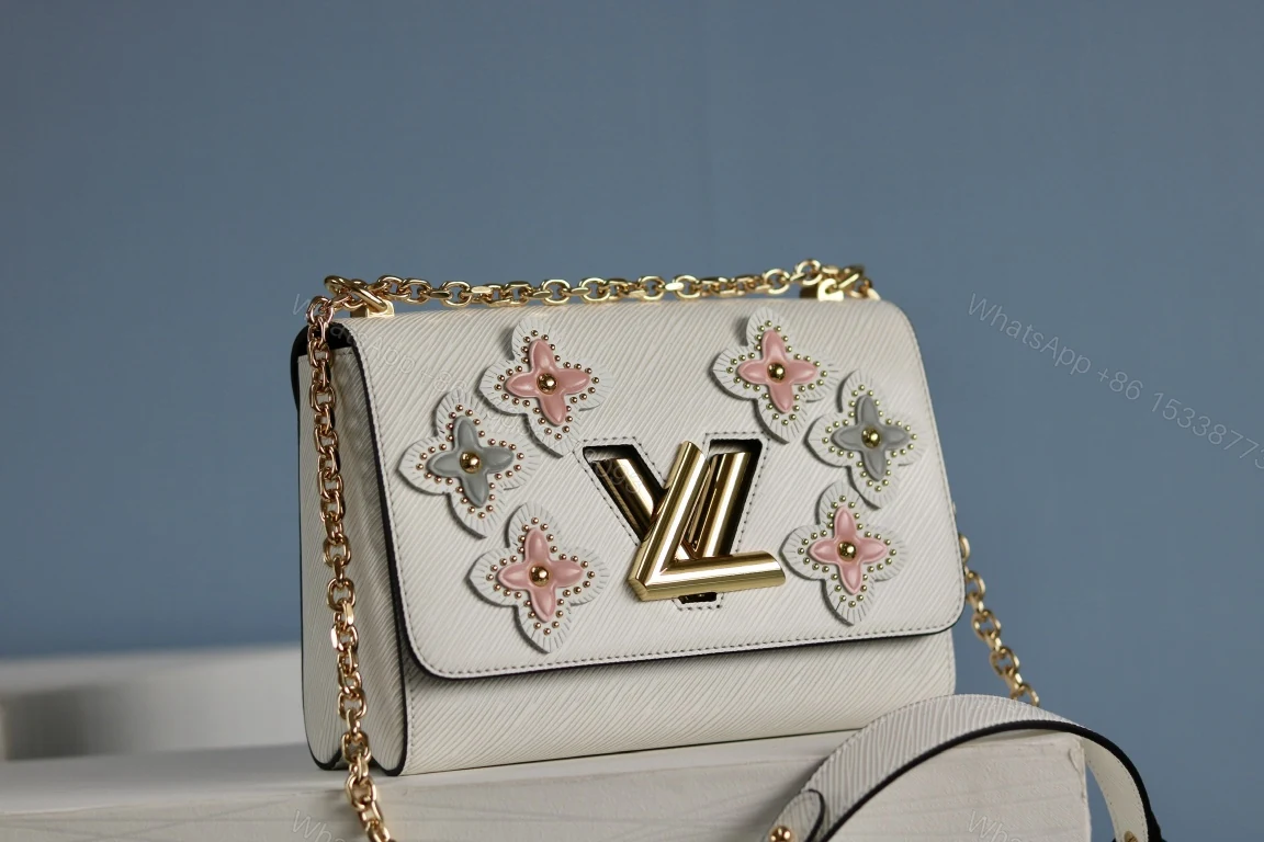 LV 高仿白色花卉鉚釘鏈條包 奢華甜美單肩斜挎 — view 1