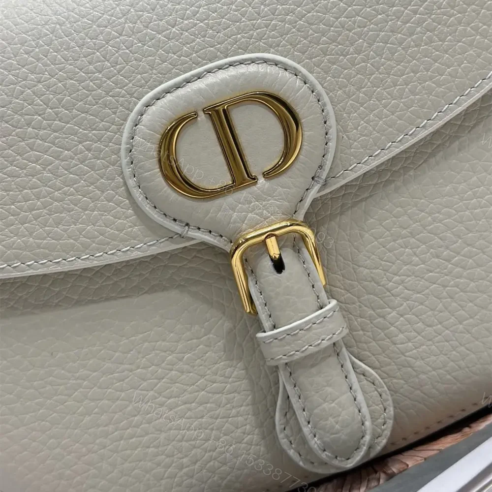 View 4 of 高仿Dior*Bobby系列M931M030牛皮斜挎包白色中號免檢版