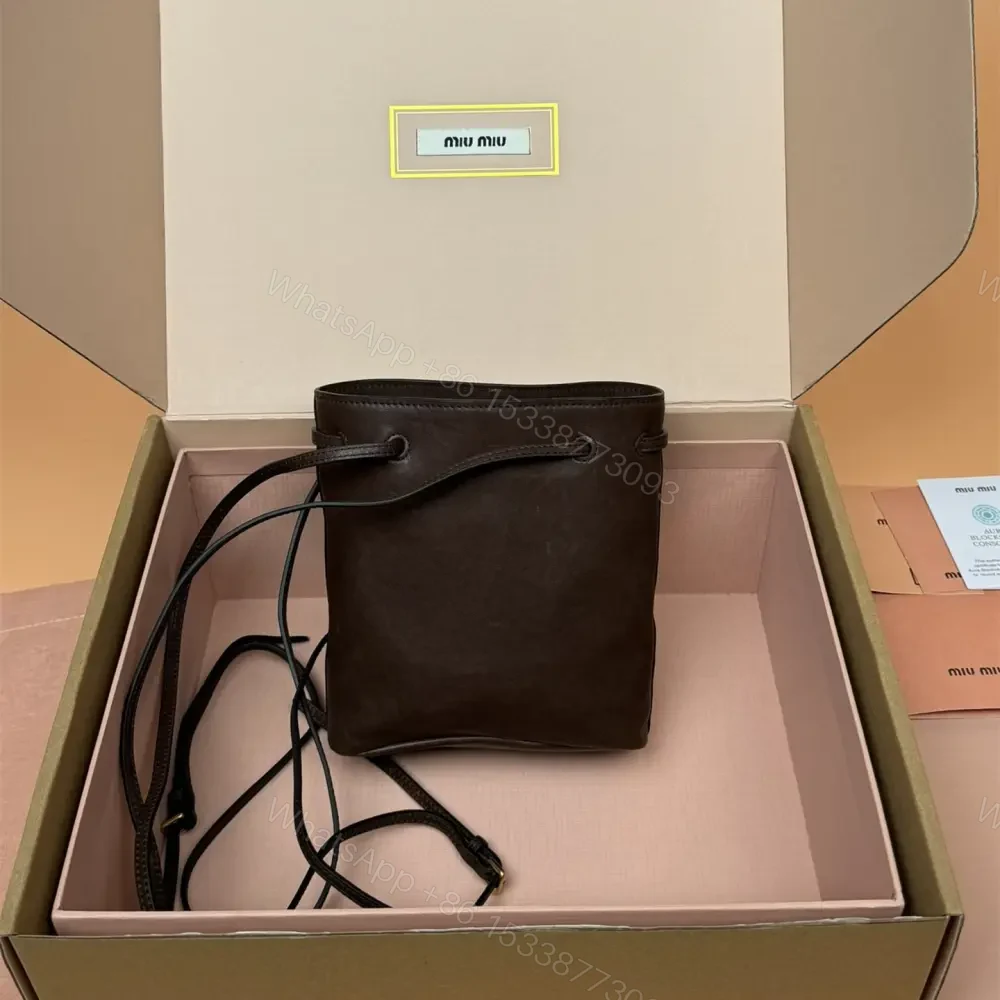 View 2 of 高仿miumiu*5NR460小羊皮水桶包石楠木色免檢版