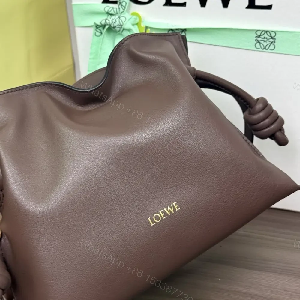 View 7 of 高仿Loewe*Flamenco系列3606福袋包咖啡色Mini免檢版