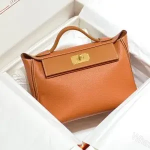 VALENTINO — view 1