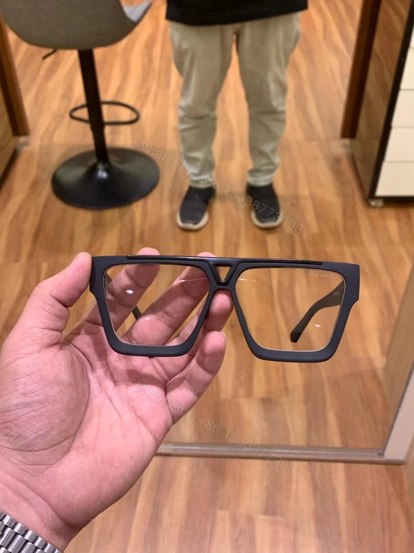 First Copy Louis Vuitton Black Square Frame Men’s Eyeglasses — view 1
