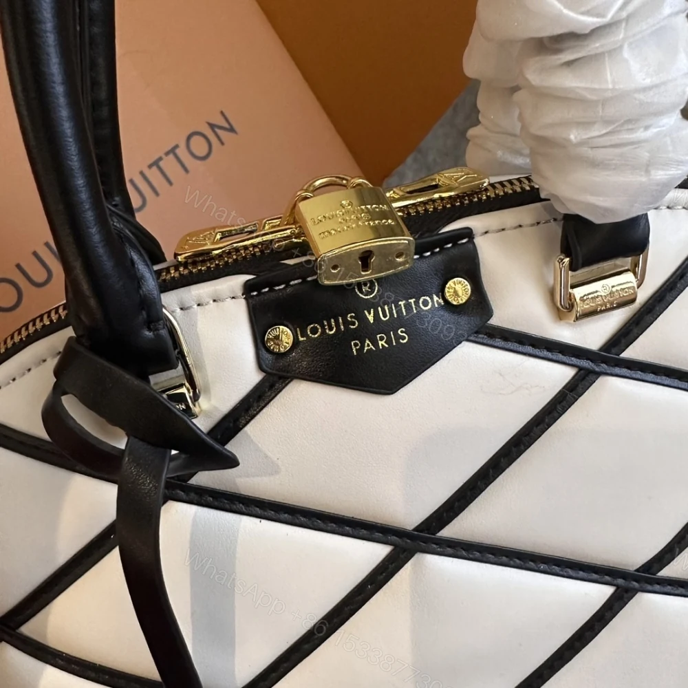 View 5 of Louis Vuitton Alma BB Black 25Cm M23761