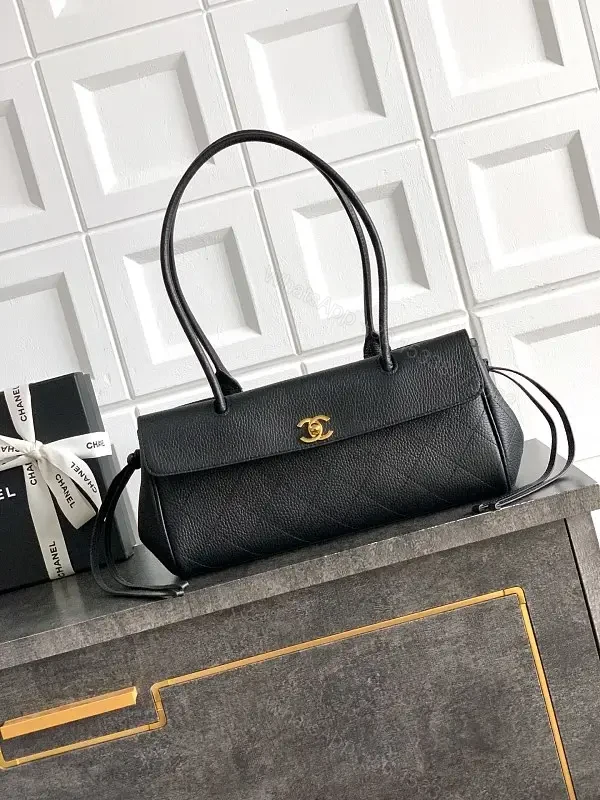 Black Leather Shoulder Bag: Refined Texture, Subtle Branding, All-Day Versatility — view 1