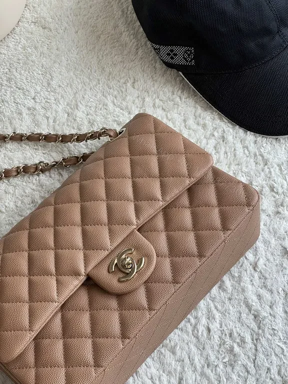View 2 of Chic Quilted Crossbody: Timeless Luxury Everyday Bag