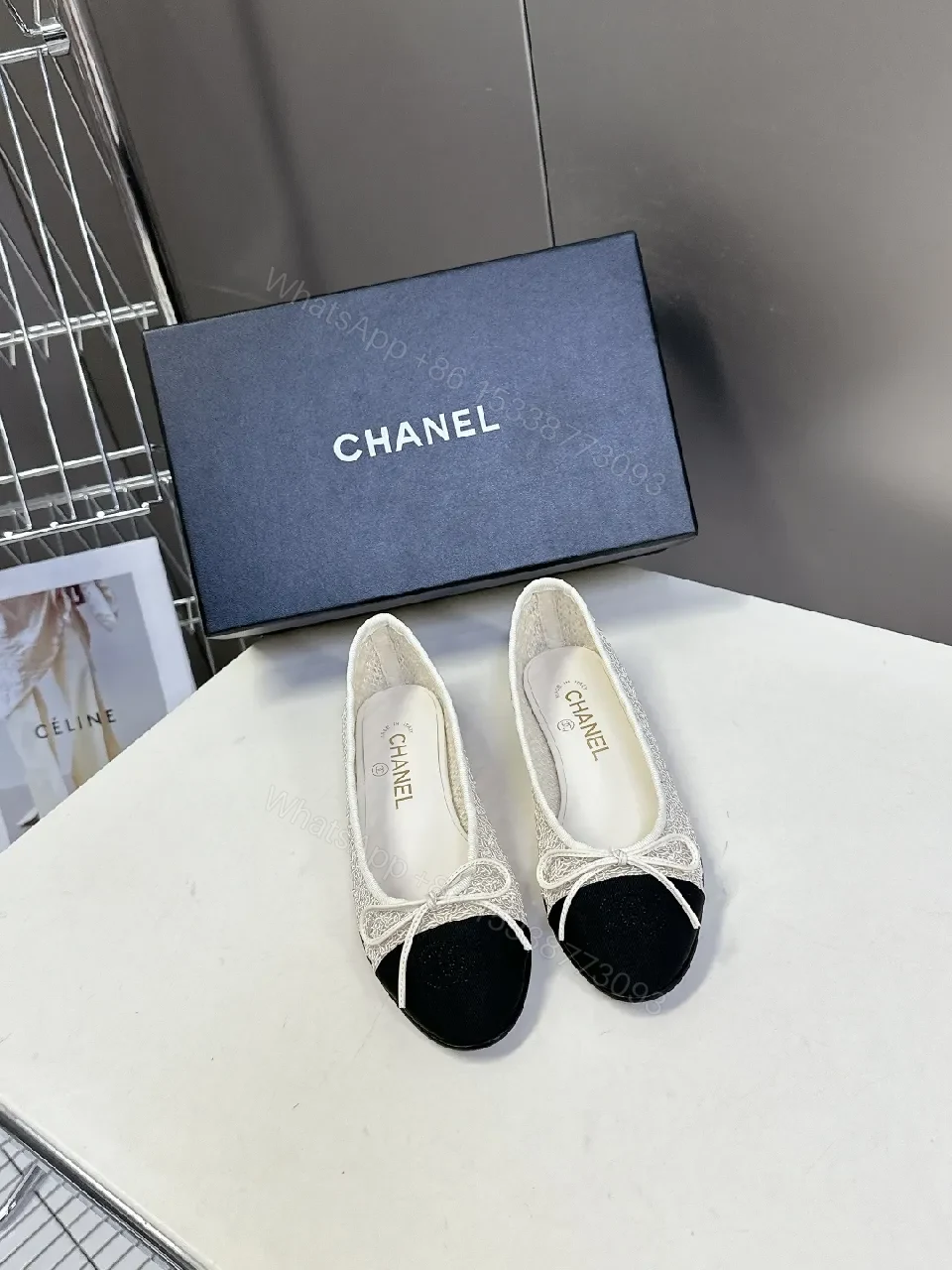 Two-Tone Lace Flats: Texture-Driven Chic, All-Day Comfort — view 1