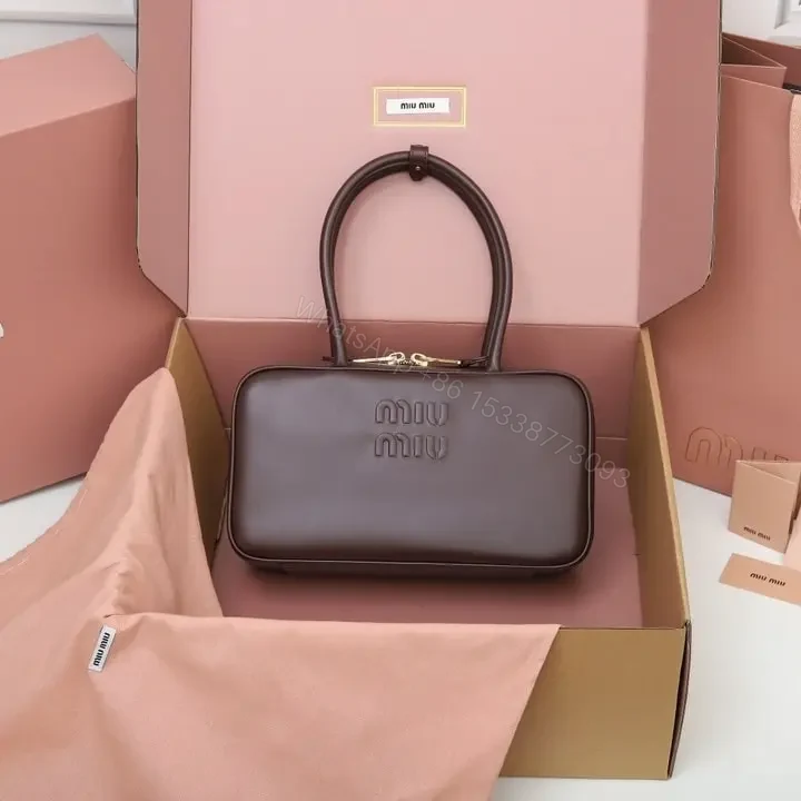 View 10 of 高仿miumiu*5BB172壓紋LOGO手提包小牛皮石楠木色免檢版