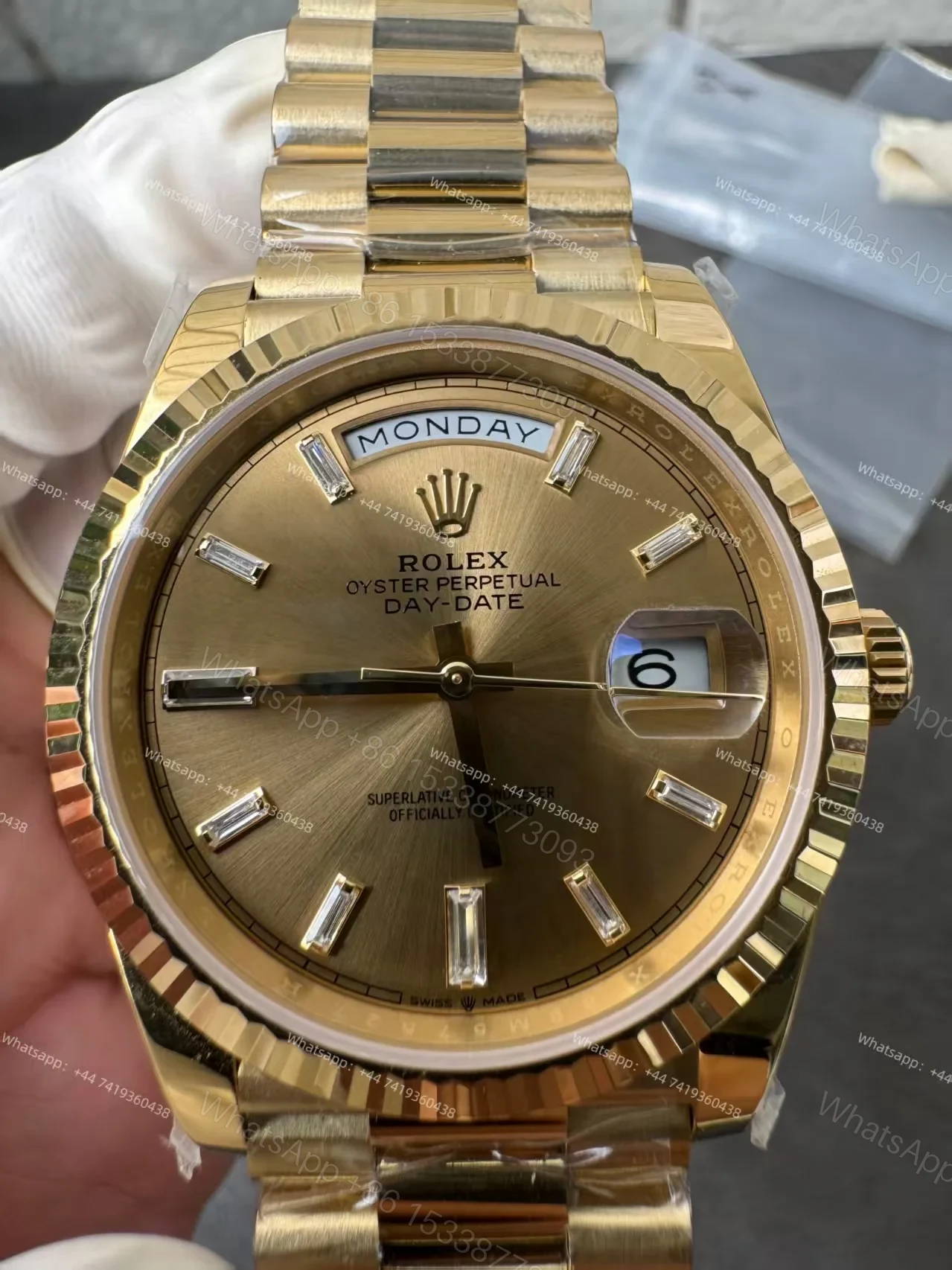 View 17 of Rolex Day-Date M228238-0005 1:1 Replica Gold Diamond Dial 40MM 3255 Movement Presidential Bracelet Super Clone Watch